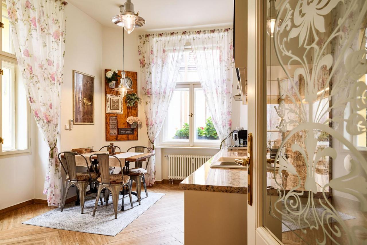 Pragueone Apartment,A/C,Terrace Zewnętrze zdjęcie