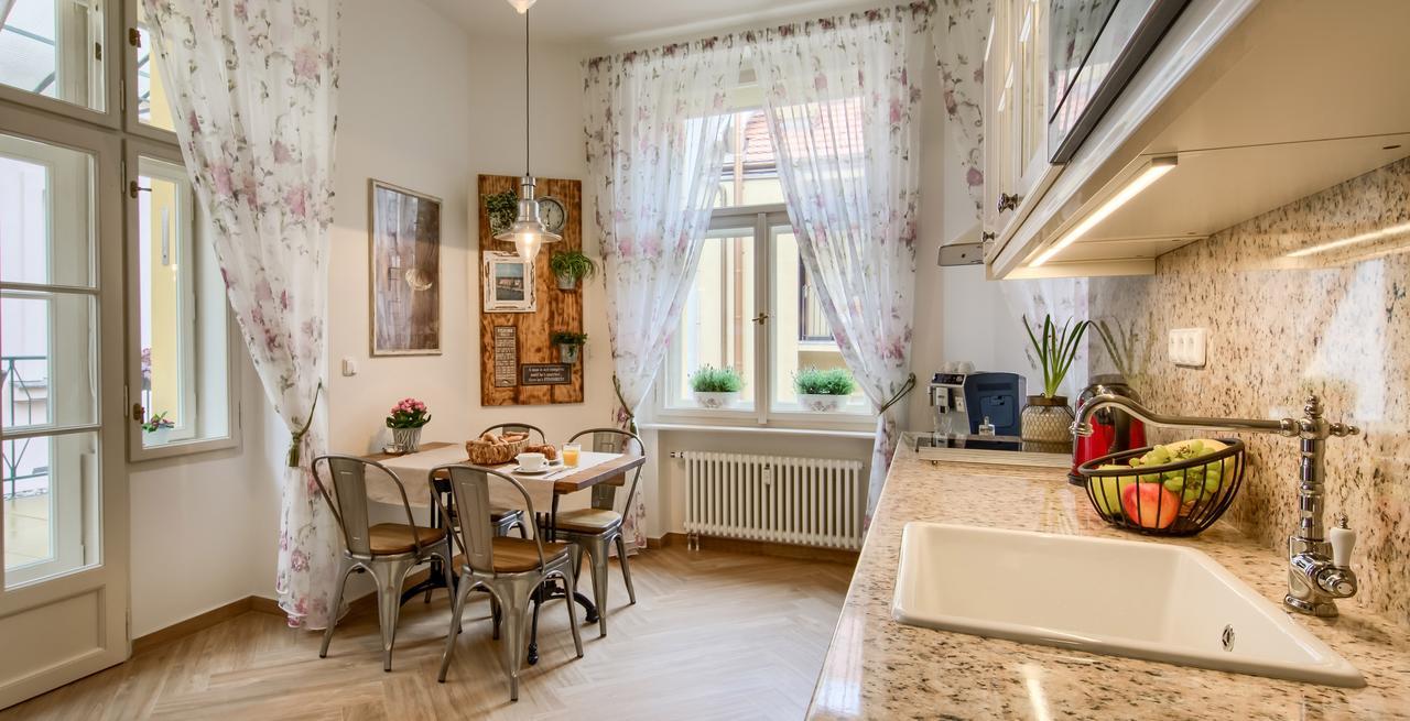 Pragueone Apartment,A/C,Terrace Zewnętrze zdjęcie